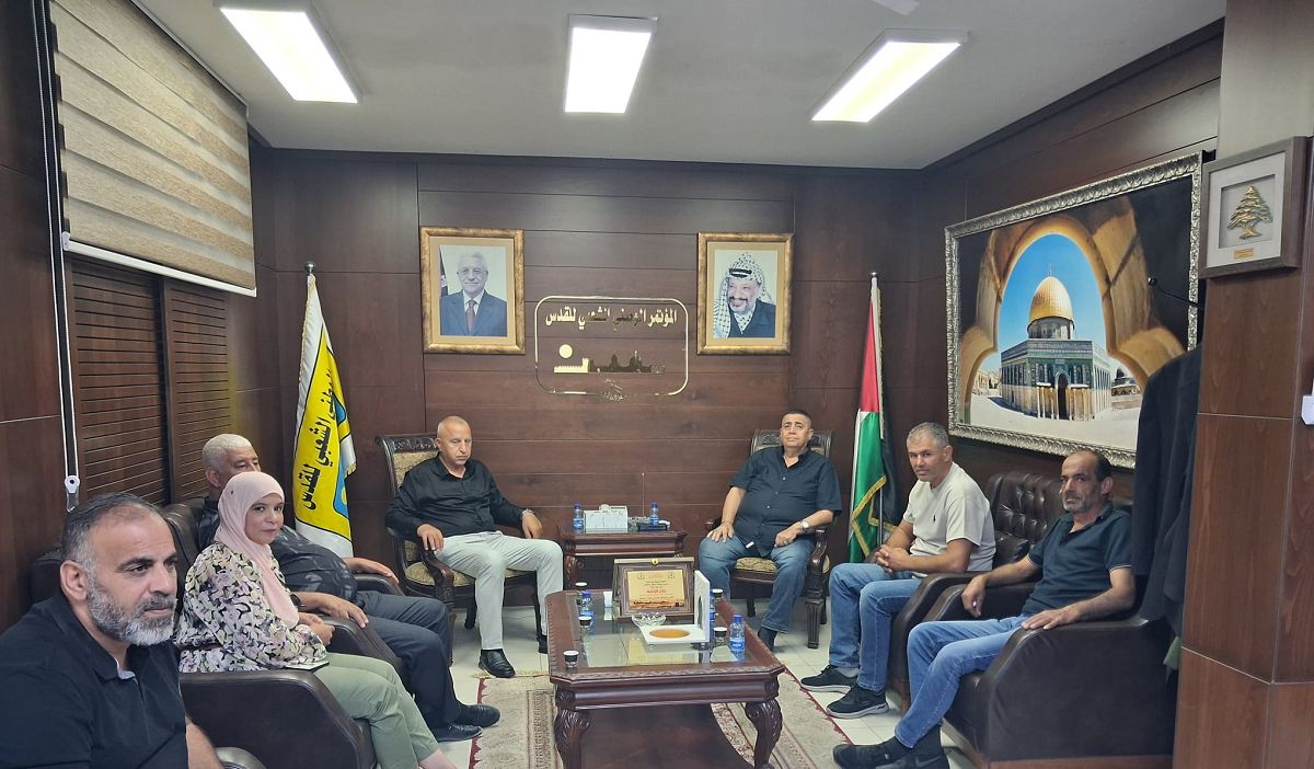 النتشة يبحث مع رؤساء مجالس محلية في شمال غرب القدس قضايا بيئية وصحية واجتماعية